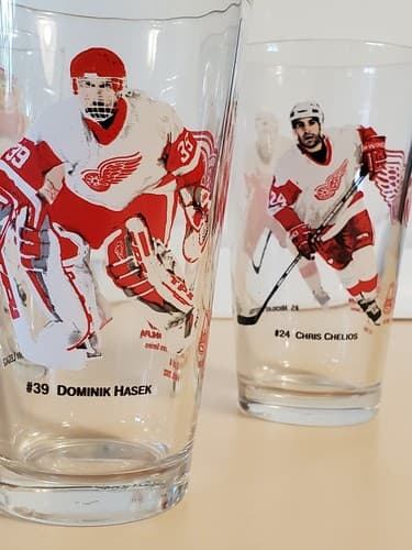 NHL Detroit Red Wings 2002 NEW Pint Glasses Set of 4. Arby's Collectors - Thumbnail 7