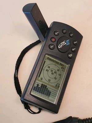 GARMIN GPS III Handheld Navigation Computer Tested works. Bundle unit, charger + - Thumbnail 3