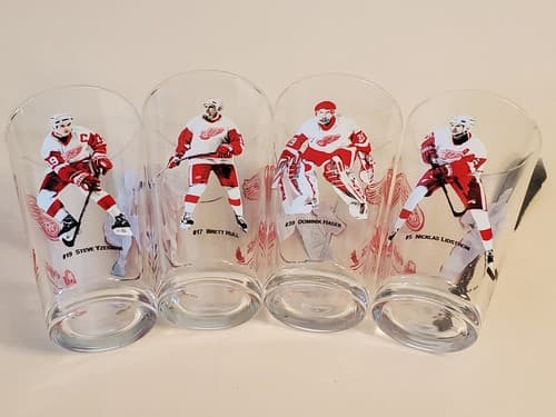 NHL Detroit Red Wings 2002 NEW Pint Glasses Set of 4. Arby's Collectors - Thumbnail 10