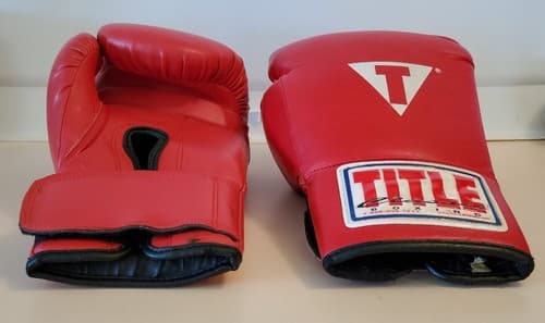 TITLE BOXING Classic Red Gloves. Adult Size, Genuine Leather Padded Gloves - Thumbnail 5