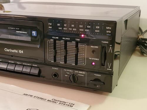 Realistic Clarinette 124 AM/FM Stereo dubbing 2-cassette music system+ turntable - Thumbnail 4