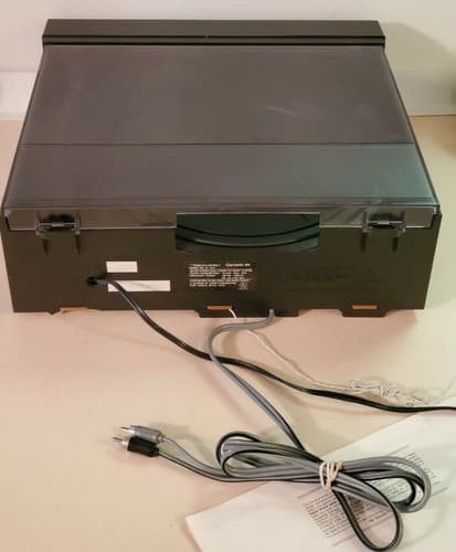 Realistic Clarinette 124 AM/FM Stereo dubbing 2-cassette music system+ turntable - Thumbnail 2