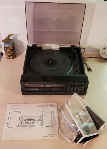 Realistic Clarinette 124 AM/FM Stereo dubbing 2-cassette music system+ turntable - Thumbnail 9