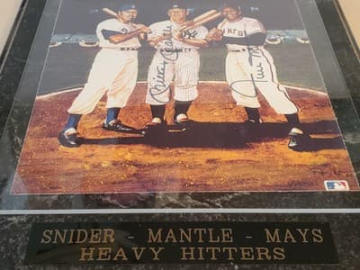 MLB Dual Auto 8x10 photo MICKEY MANTLE, WILLIE MAYS. Wood Plaque 11×13 w Glass - Thumbnail 8