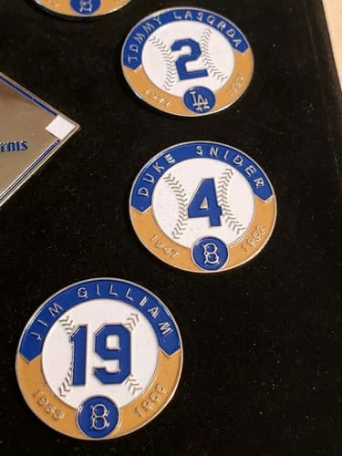 MLB DODGERS Retired Uniforms Ltd Ed Pin Set #8214 Brooklyn & LA Jackie Robinson - Thumbnail 6
