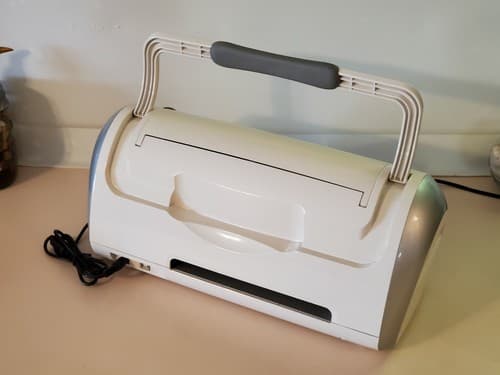 CRICUT Model CRV001 Personal Die Cutting Machine. Bundle unit, AC, data cable - Thumbnail 9