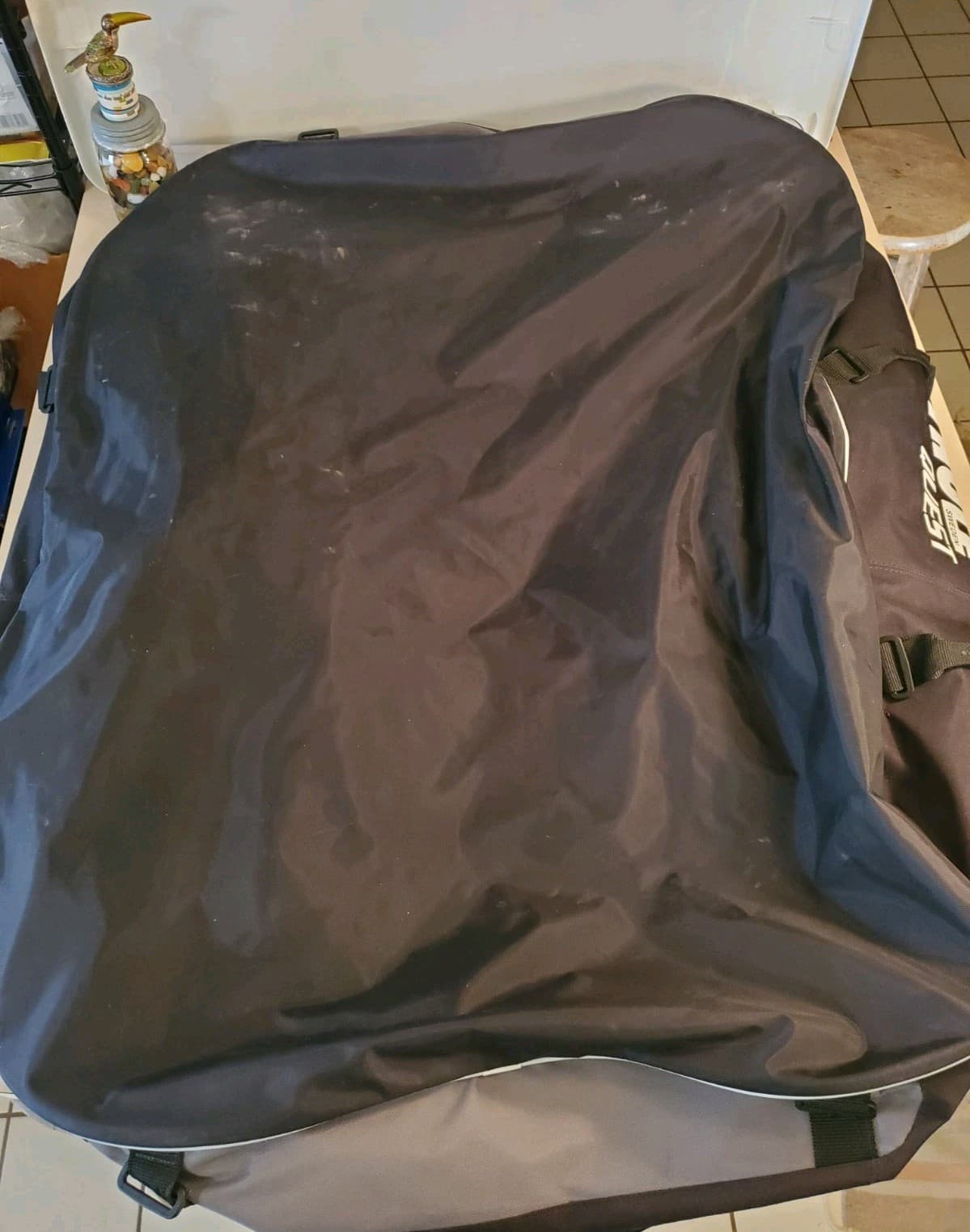 THULE QUEST Sweden 846 Rooftop Bag Car Cargo Carrier Holds 13 Cubic Feet PREMIUM - Thumbnail 2