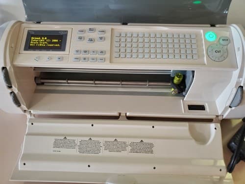 CRICUT Expression CREX001Personal Electronic Cutter w/ 2 Cartridges. Nice set. - Thumbnail 4