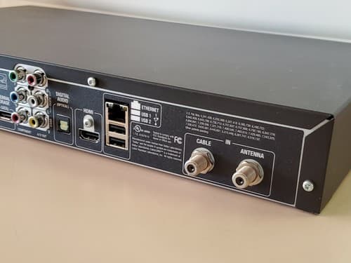 TiVo Premiere Series4 Receiver (TCD746320) with remote control. No lifetime svc - Thumbnail 10