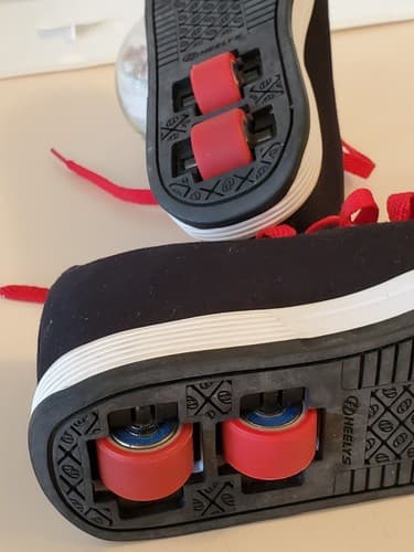 HEELYS 770494 HX2 Jazzy YOUTH 5 Roller Skate shoes, black red. 2x2 wheels. Used - Thumbnail 5