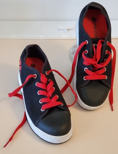 HEELYS 770494 HX2 Jazzy YOUTH 5 Roller Skate shoes, black red. 2x2 wheels. Used - Thumbnail 9