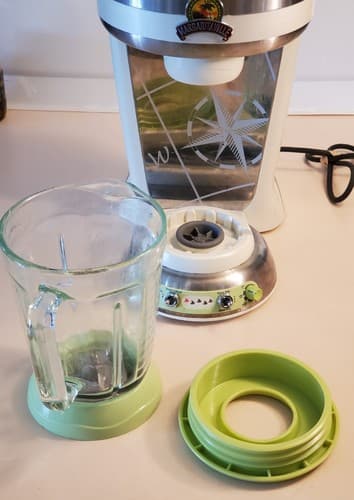 MARGARITAVILLE DM1000 Frozen Concoction Maker Blender by Sunbeam. Shave n Blend - Thumbnail 5
