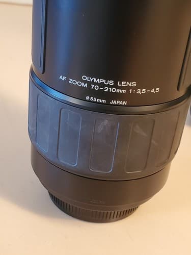 OLYMPUS Lens AF Zoom 70-210mm #1103032. 2 lens caps and leather bag. Japan. NICE - Thumbnail 2