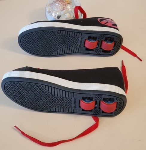 HEELYS 770494 HX2 Jazzy YOUTH 5 Roller Skate shoes, black red. 2x2 wheels. Used - Thumbnail 3