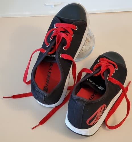 HEELYS 770494 HX2 Jazzy YOUTH 5 Roller Skate shoes, black red. 2x2 wheels. Used - Thumbnail 11