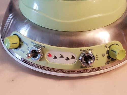 MARGARITAVILLE DM1000 Frozen Concoction Maker Blender by Sunbeam. Shave n Blend - Thumbnail 11