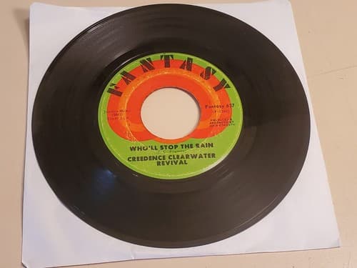 CREDENCE CLEARWATER REVIVAL - Travelin' Band / Who'll Stop The Rain. 45RPM 7" - Thumbnail 4