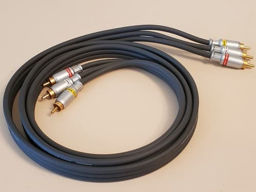 Stereo RCA Cable LOT OF TWO. a.RADIO SHACK Prem Gold 6ft RWY. b.Challenger-2 3ft - Thumbnail 6