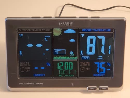 LA CROSSE TECHNOLOGY S84193 Wireless Forecast Weather Station. Tested works. - Image 1