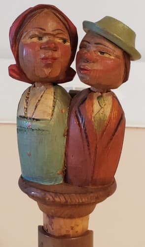 Vintage KISSING COUPLE Bottle Cork Top. 6" Handmade Carved Wooden Mechanical. - Thumbnail 9