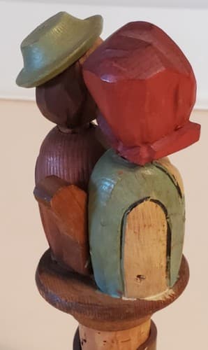Vintage KISSING COUPLE Bottle Cork Top. 6" Handmade Carved Wooden Mechanical. - Thumbnail 5