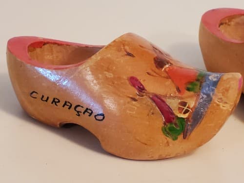 CURACAO WOODEN SHOES 4.5" Miniature. Hand Painted Windmills 'Curaçao' on side - Thumbnail 6