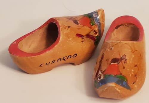 CURACAO WOODEN SHOES 4.5" Miniature. Hand Painted Windmills 'Curaçao' on side - Image 1