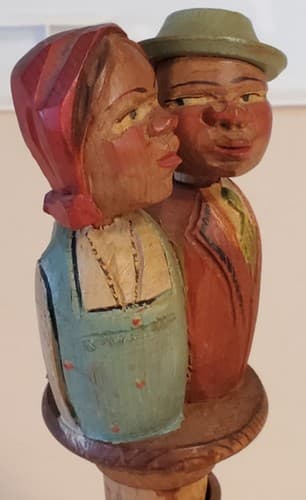 Vintage KISSING COUPLE Bottle Cork Top. 6" Handmade Carved Wooden Mechanical. - Thumbnail 2