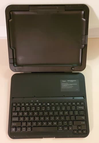 Rocketfish Capsule Keyboard Case RF-iCAP23 for Apple iPad 3rd Generation. - Image 1