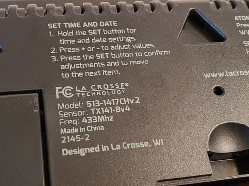 LA CROSSE TECHNOLOGY 513-1417CHv2 Wireless Atomic Alarm Clock w Weather Station - Thumbnail 9