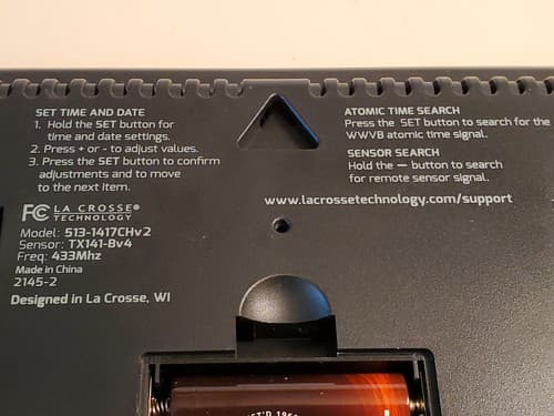 LA CROSSE TECHNOLOGY 513-1417CHv2 Wireless Atomic Alarm Clock w Weather Station - Thumbnail 8