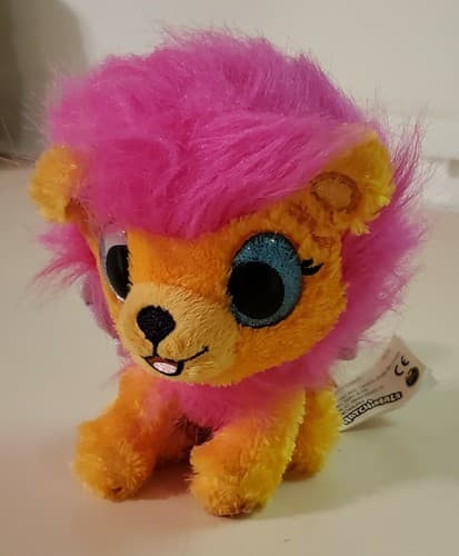 Hatchimals Gryphon Lion Plush. Pink and orange with wings. - Thumbnail 2