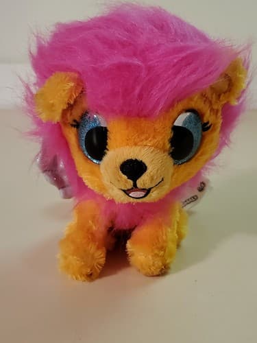 Hatchimals Gryphon Lion Plush. Pink and orange with wings. - Image 1