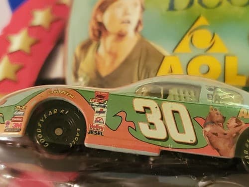 NASCAR Winner's Circle 2002 #30 Jeff Green AOL Scooby Doo NEW Sealed package. - Thumbnail 5