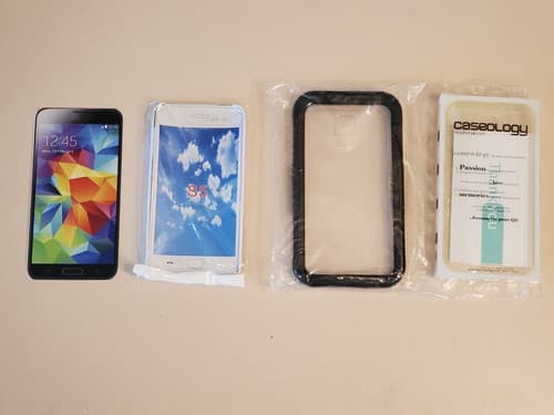 Phone Case LOT OF 3 for Samsung Galaxy S5 or phones sized 142 x 72.5 x 8.1 mm - Image 1