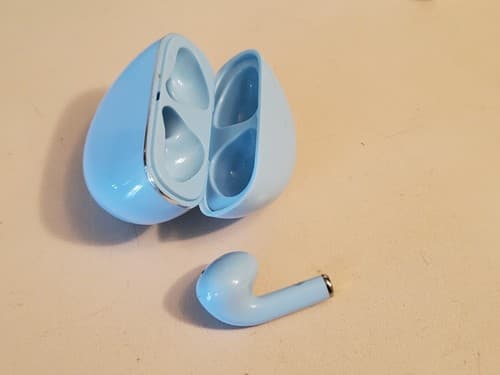 Misc Earbuds & Charge Case LOT OF 6. Incomplete Parts Lot. Bundle - Thumbnail 10