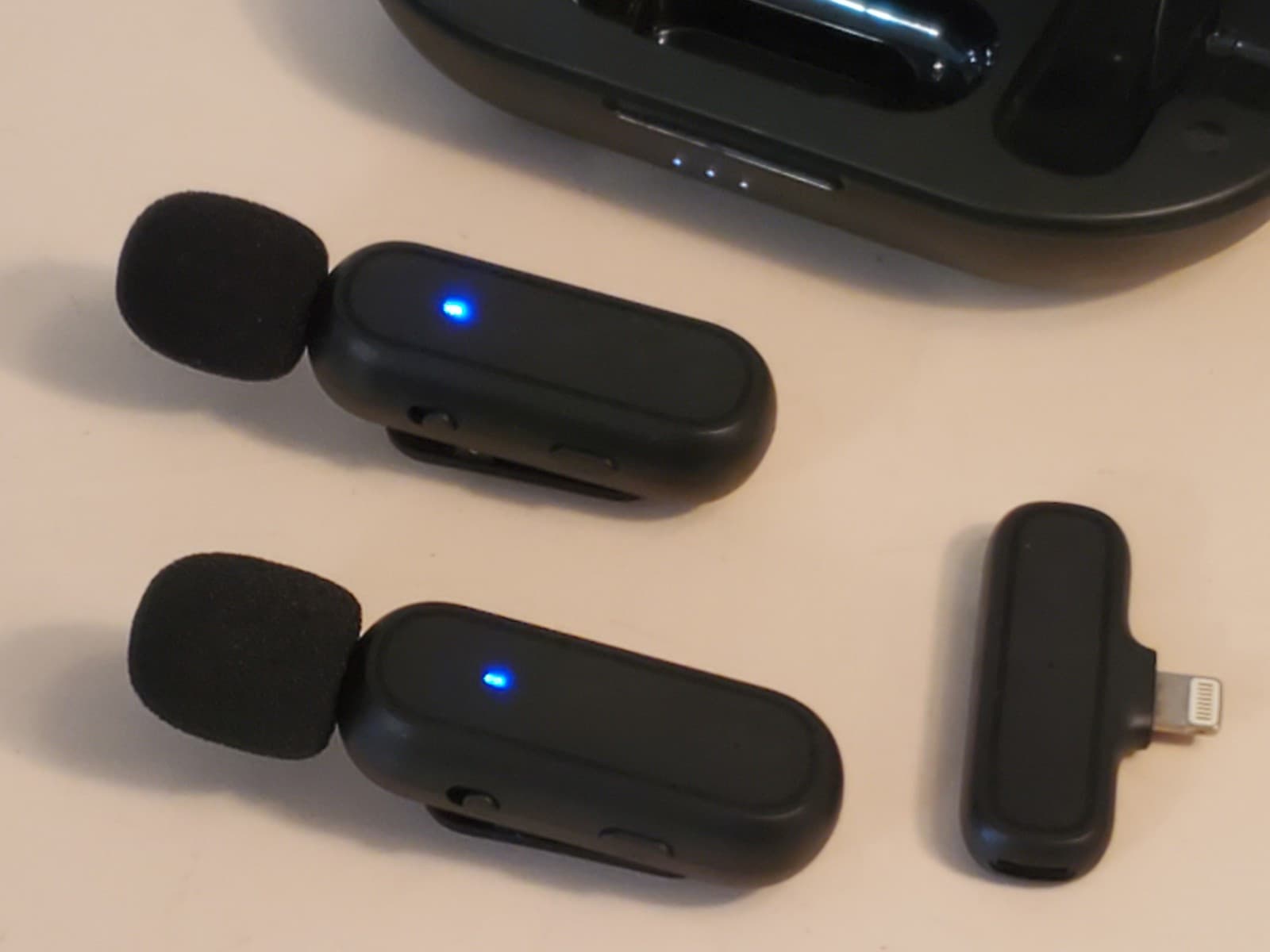 K60 Wireless Lavalier Dual Microphone for Apple iPhone Lightning Port TESTED - Thumbnail 3