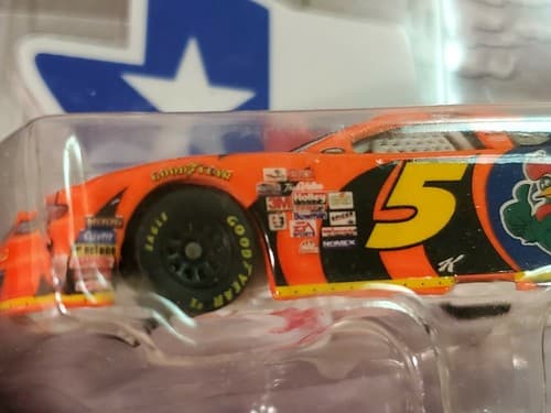 Hot Wheels Racing 2001 Texas #5 Terry Labonte, Pit Board Kellogg's NEW Sealed - Thumbnail 7