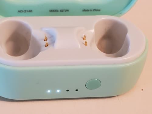 Misc Earbuds & Charge Case LOT OF 6. Incomplete Parts Lot. Bundle - Thumbnail 6