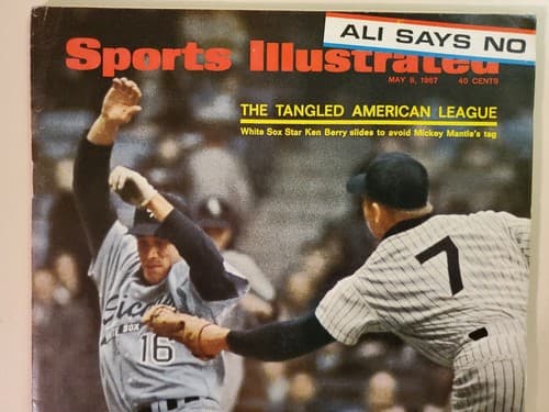 Sports Illustrated magazine May 8, 1967. Mickey Mantle + Ali Says No. NM/MINT - Thumbnail 3