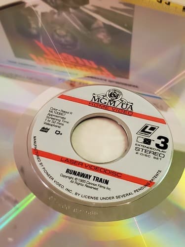 Laserdisc Movie - Runaway Train - Jon Voight - TWO DISCS. Used, excellent cond - Thumbnail 8