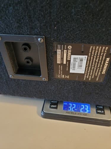 YAMAHA BR12 Professional PA Speaker. 300 watts program, 600 watts peak, 12" woof - Thumbnail 11