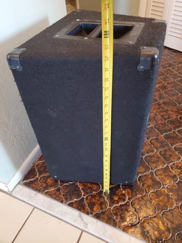 YAMAHA BR12 Professional PA Speaker. 300 watts program, 600 watts peak, 12" woof - Thumbnail 10