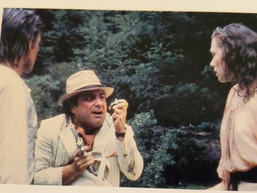 Laserdisc Movie - Romancing The Stone - Michael Douglas. Used, excellent cond - Thumbnail 6