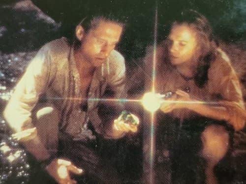 Laserdisc Movie - Romancing The Stone - Michael Douglas. Used, excellent cond - Thumbnail 5