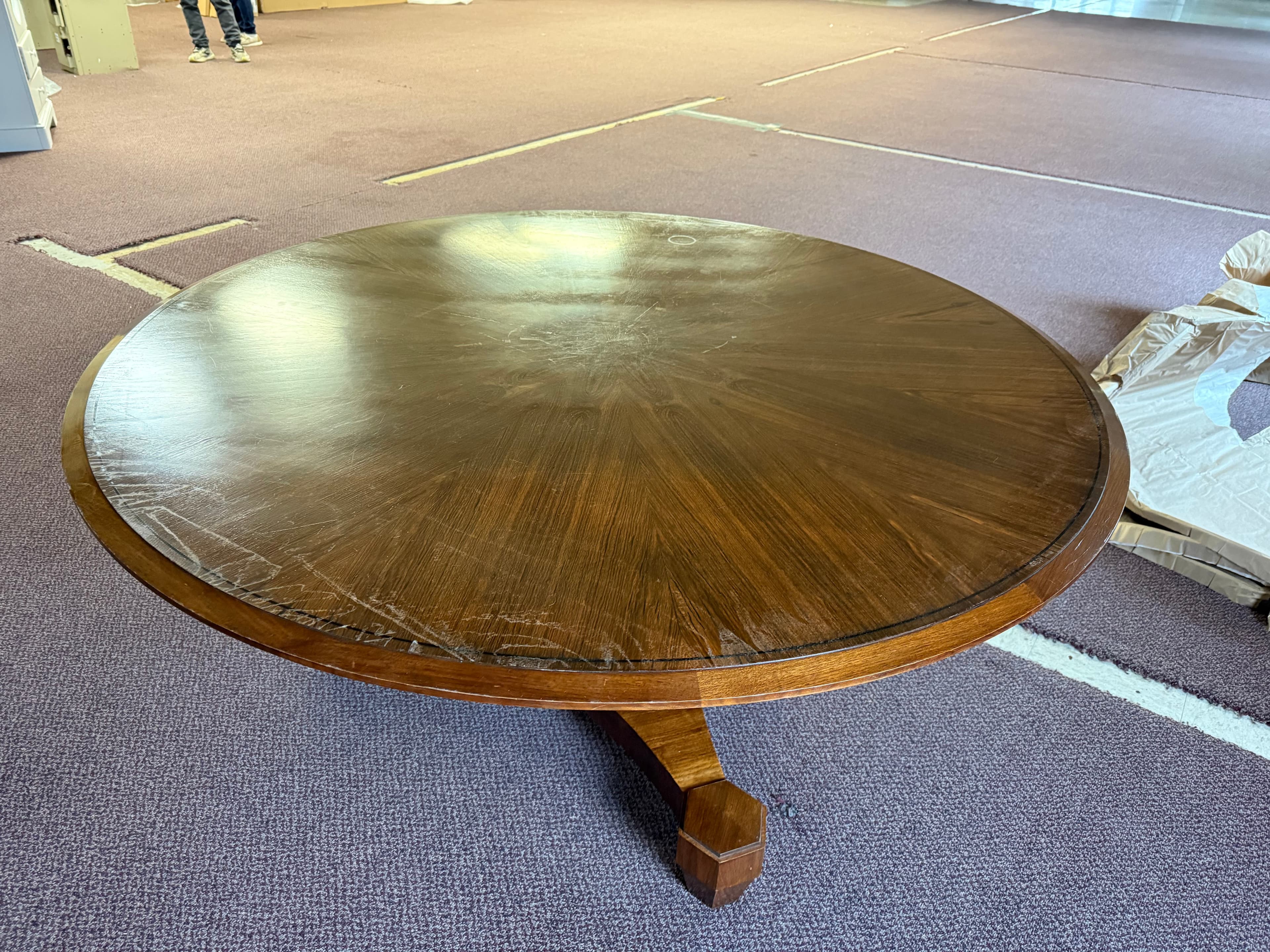 Keith Fritz Round Pedestal Table HR22 - Thumbnail 3