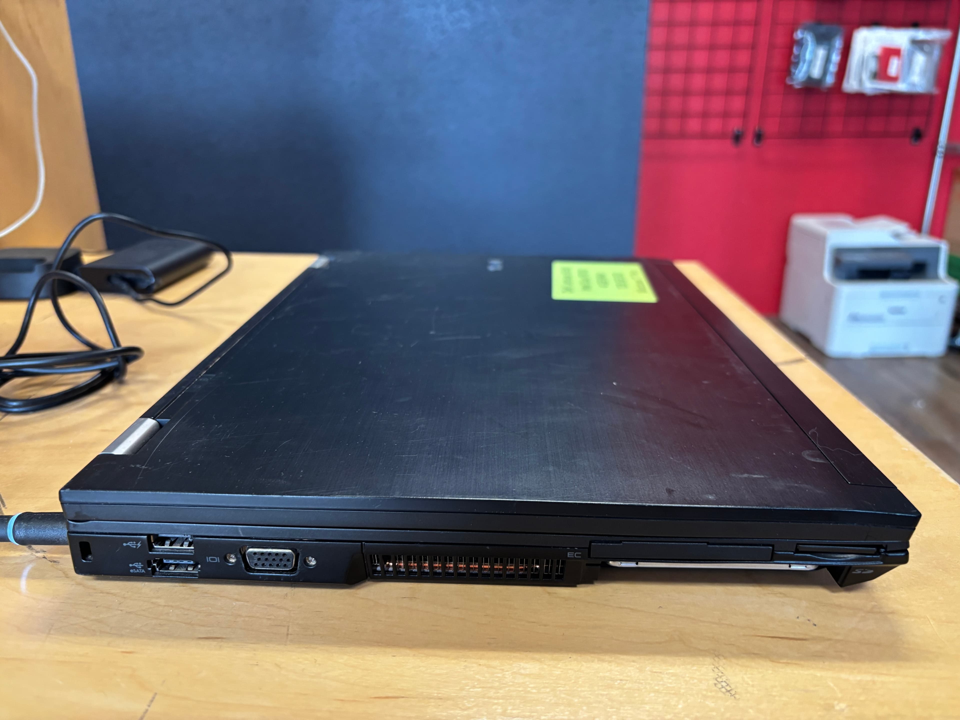 Dell Latitude E6500 - Thumbnail 4