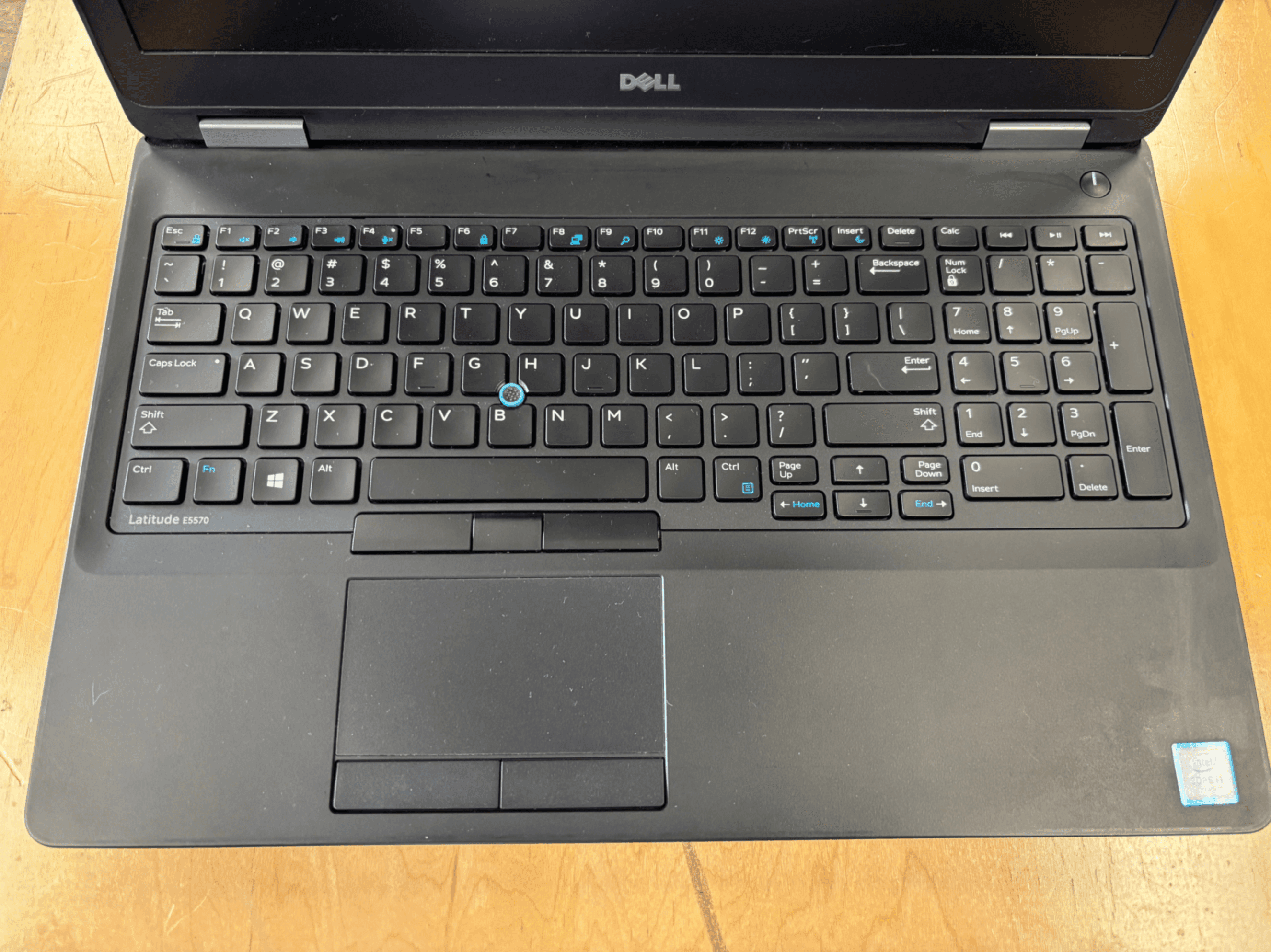 Dell Latitude  E5570 - Thumbnail 3