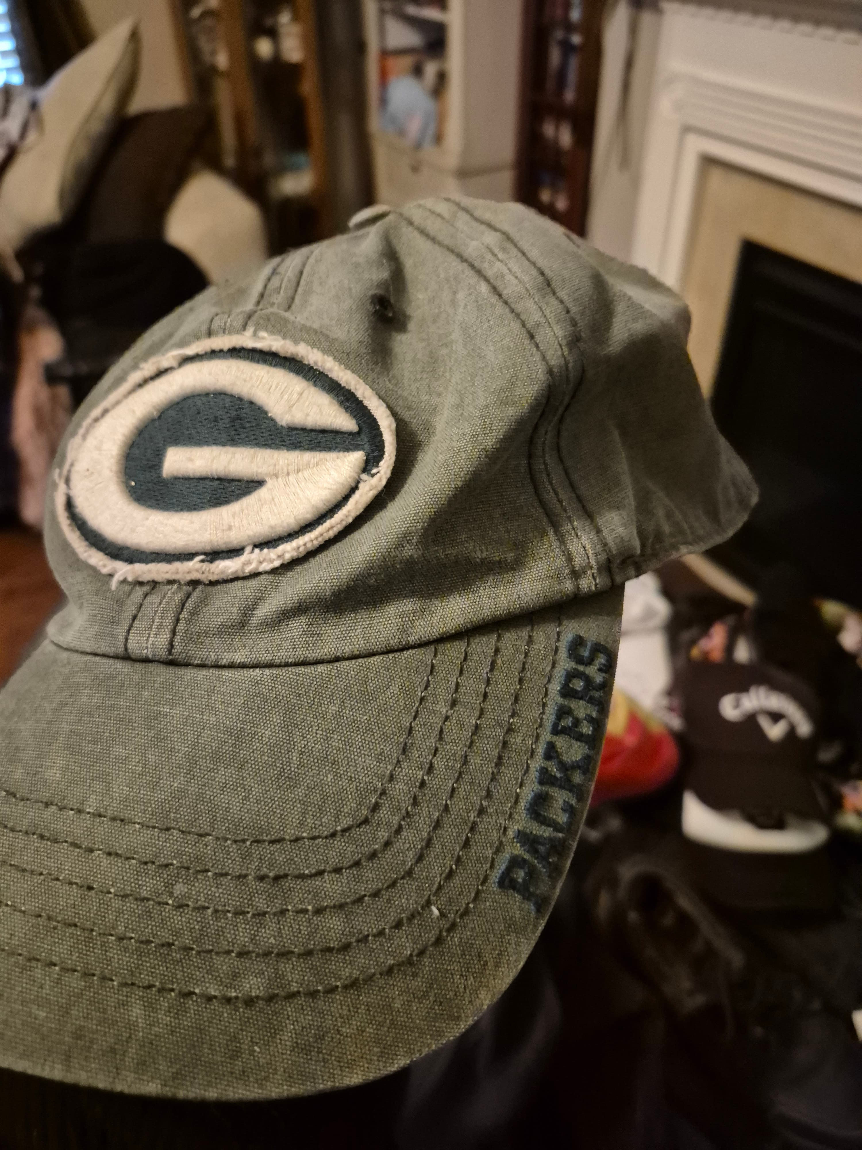 Green Bay Packers Vintage Cap with Distressed Logo - Thumbnail 2