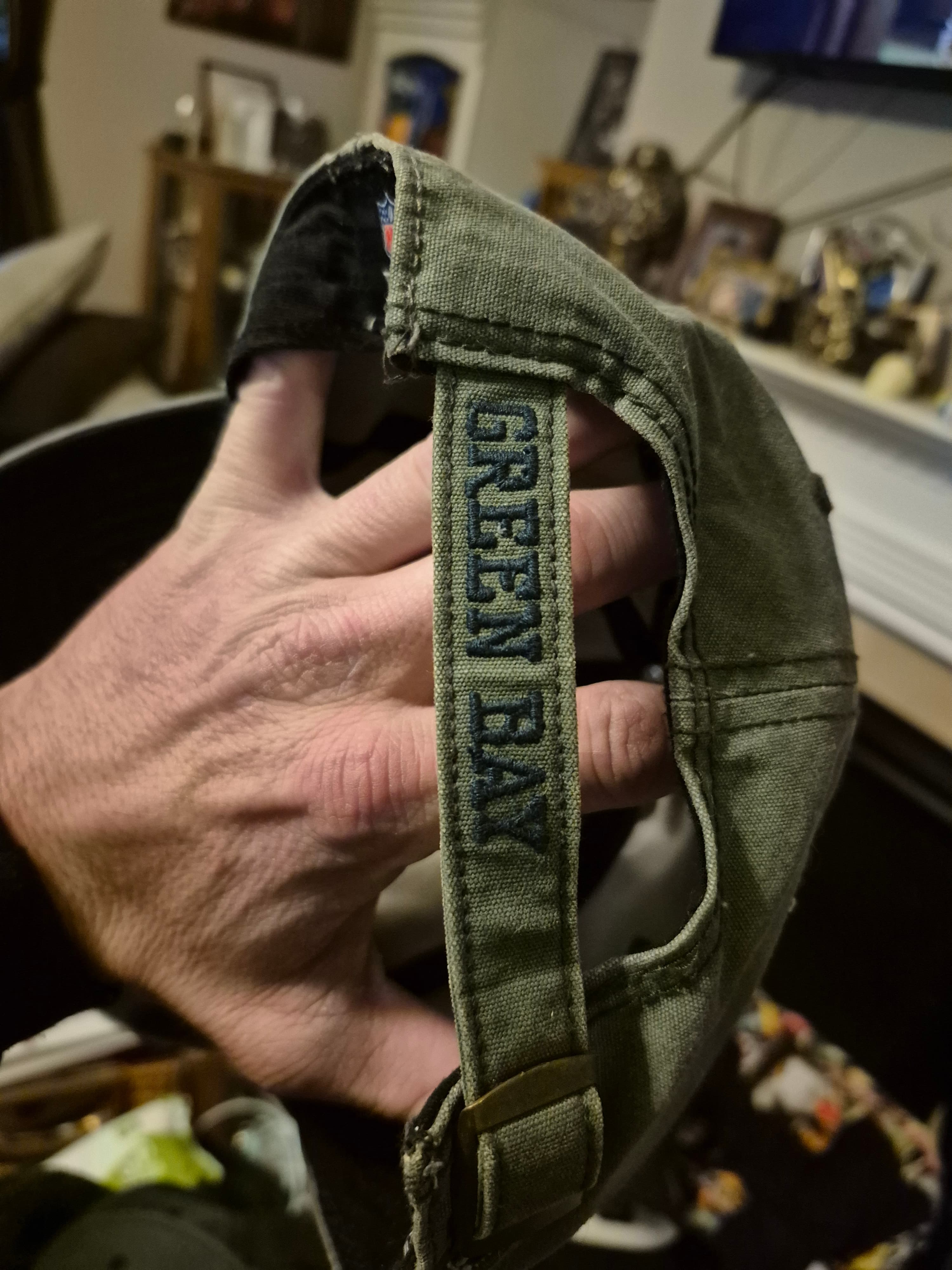 Green Bay Packers Vintage Cap with Distressed Logo - Thumbnail 4